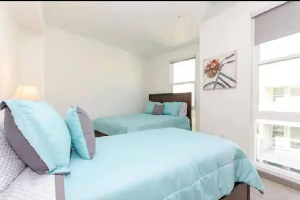 Sleeps 10 In Gaslamp Quarter Elegant 3 Bedroom Near Convention San Diego