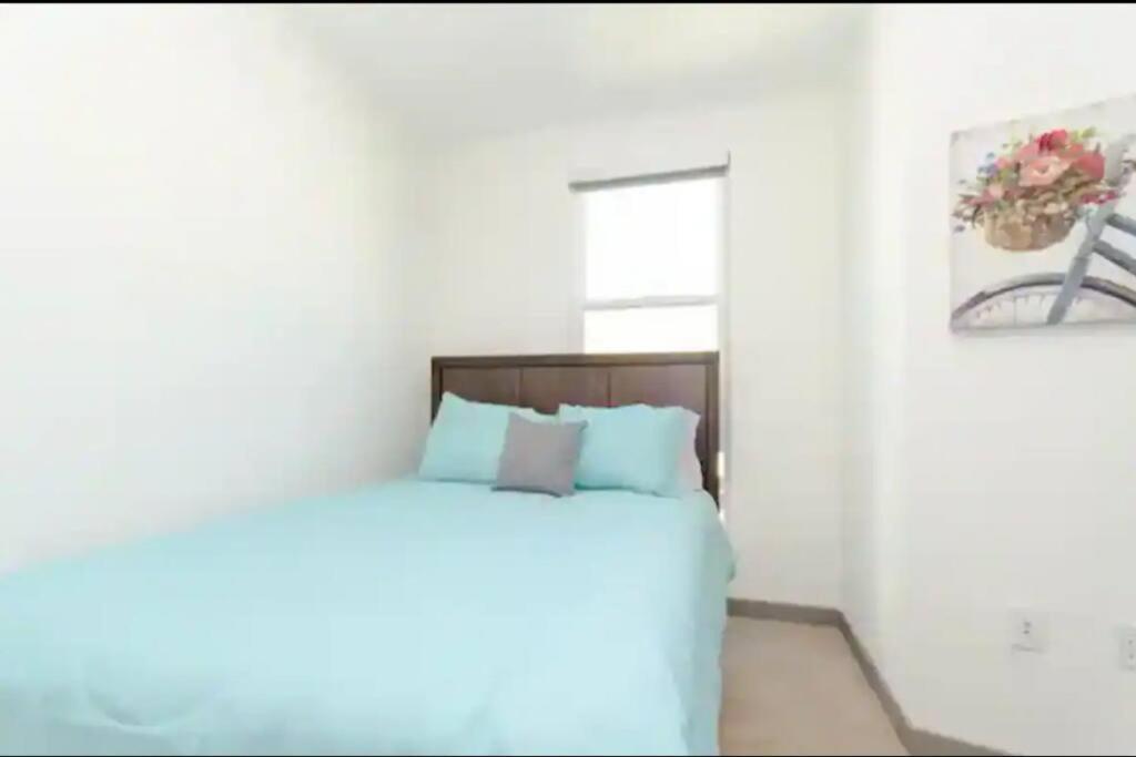 Sleeps 10 In Gaslamp Quarter Elegant 3 Bedroom Near Convention
