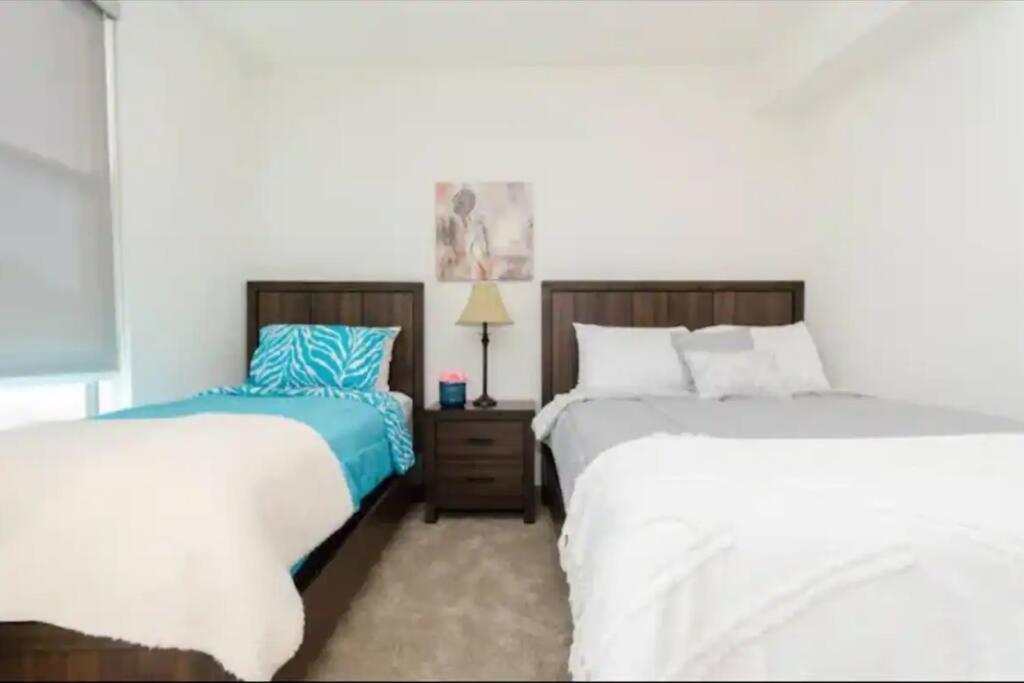 Sleeps 10 In Gaslamp Quarter Elegant 3 Bedroom Near Convention San Diego